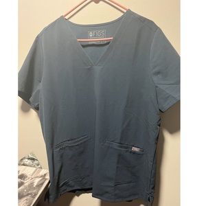 Figs scrub top